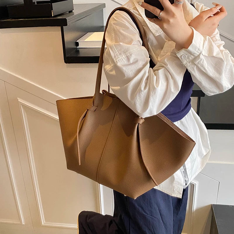 Urban Grandeur Tote Duo